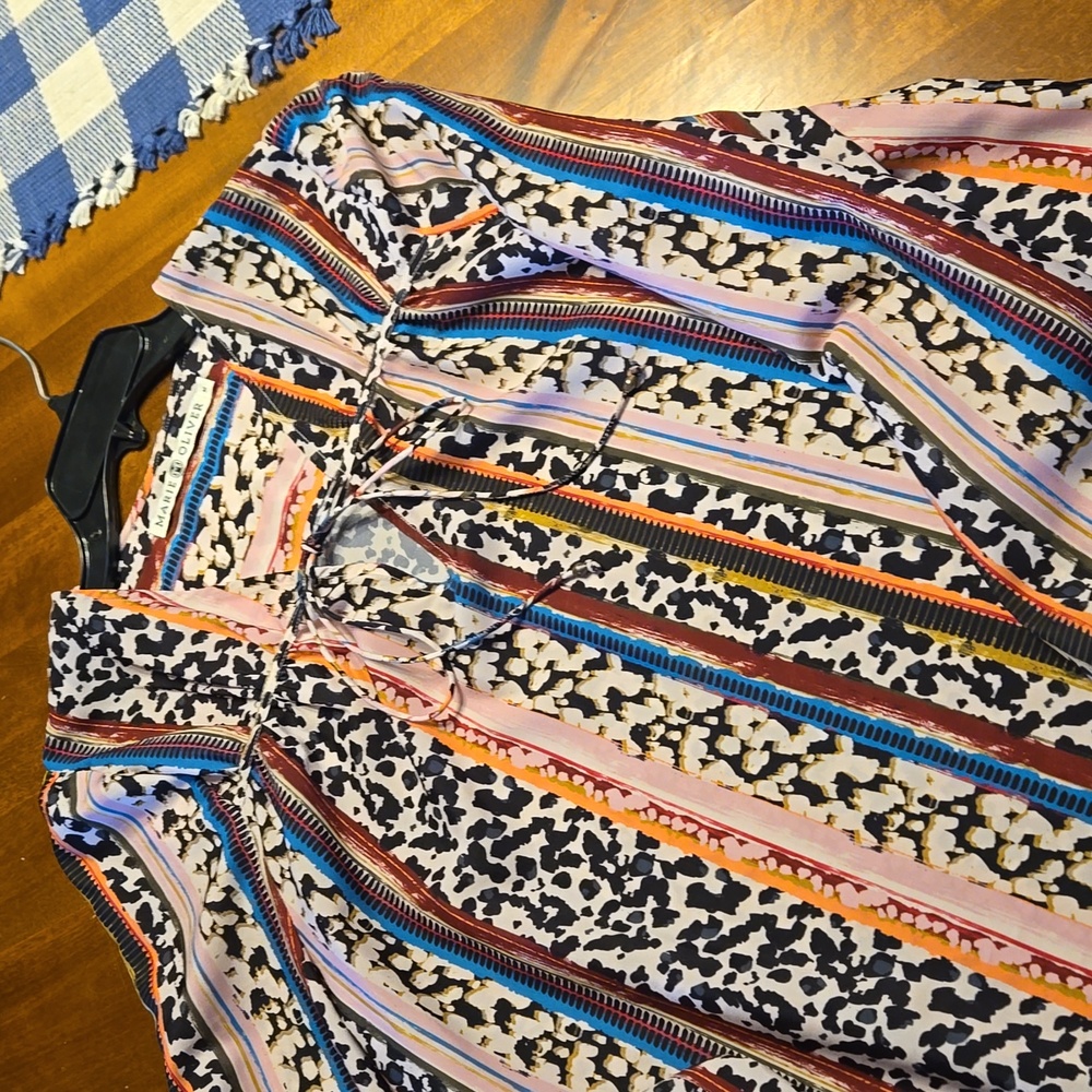 LAST CHANCE! Marie Oliver from Evereve.  Long Sleeve, tie front.  Size Small